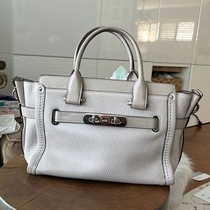 Coach traditional bag / crossbody.